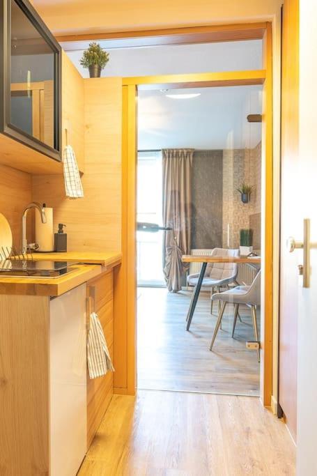 Апартаменты Golden Nugget Inkl Wlan, Parkplatz Детмольд Экстерьер фото